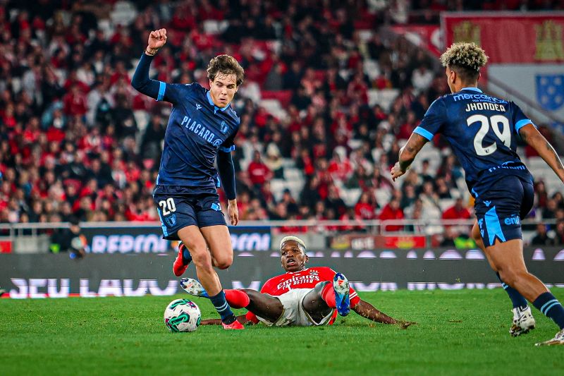 Nhận định soi kèo Benfica vs Famalicao lúc 03h45 ngày 23/12/2025